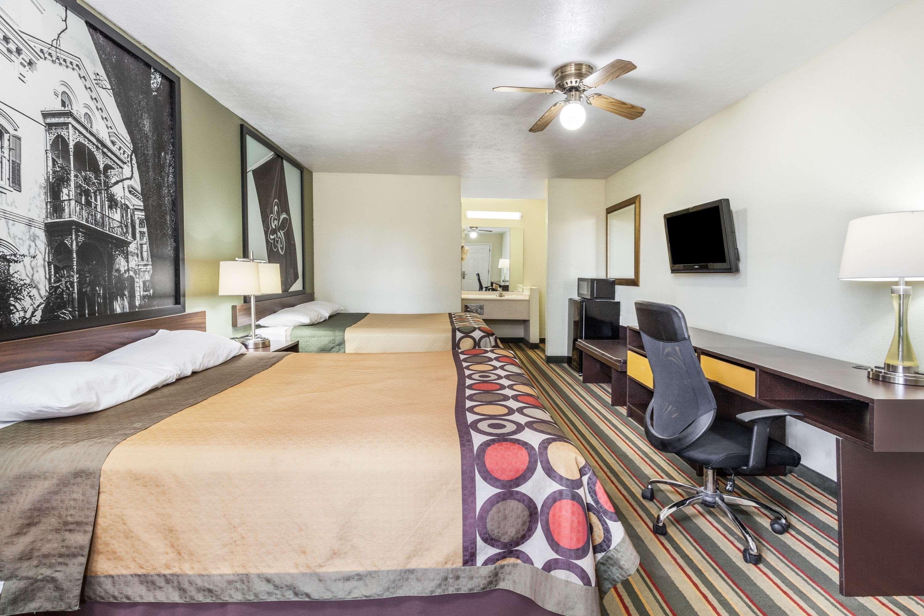 Super 8 By Wyndham Brookhaven Hotel Ngoại thất bức ảnh