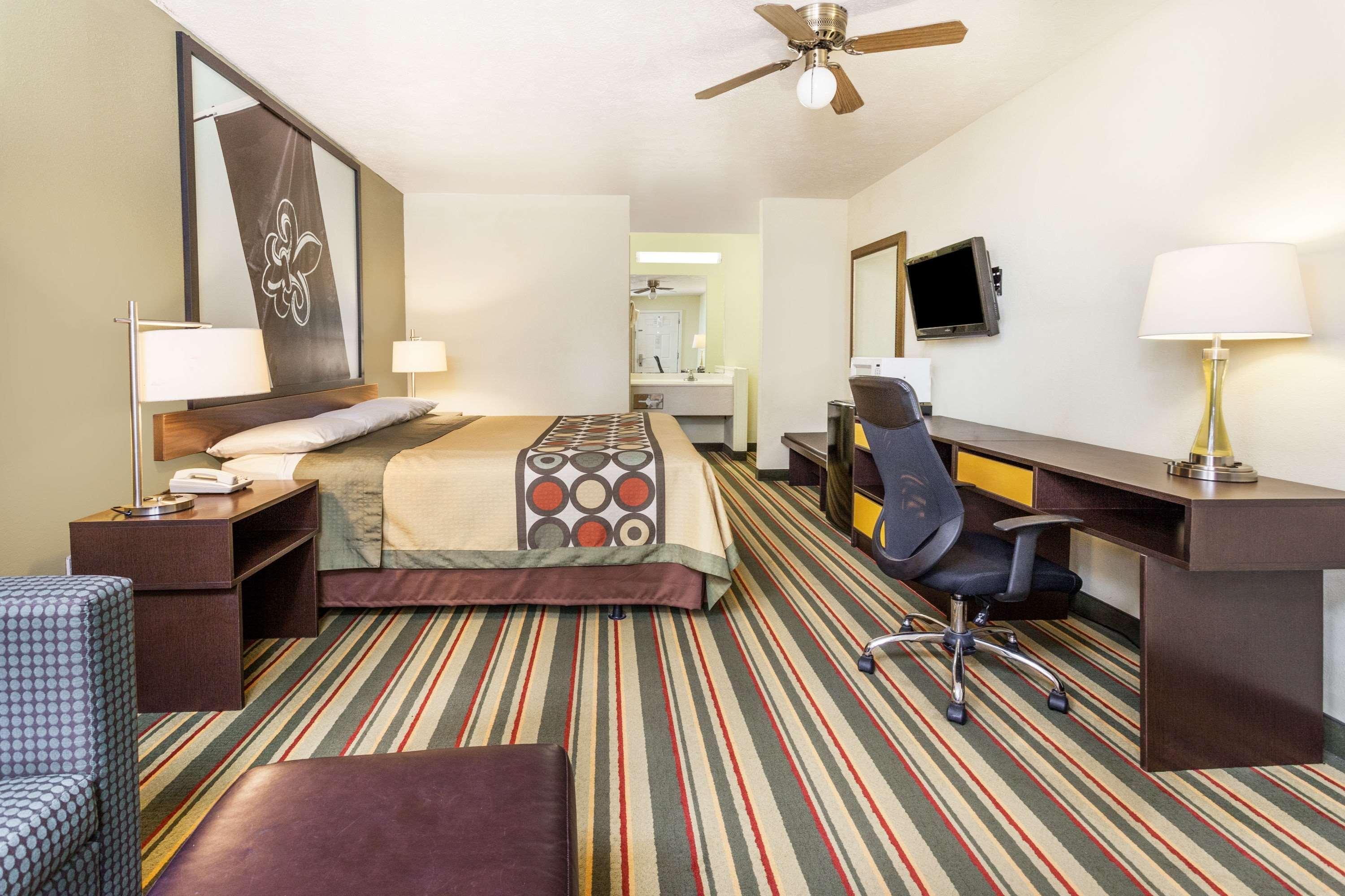 Super 8 By Wyndham Brookhaven Hotel Ngoại thất bức ảnh